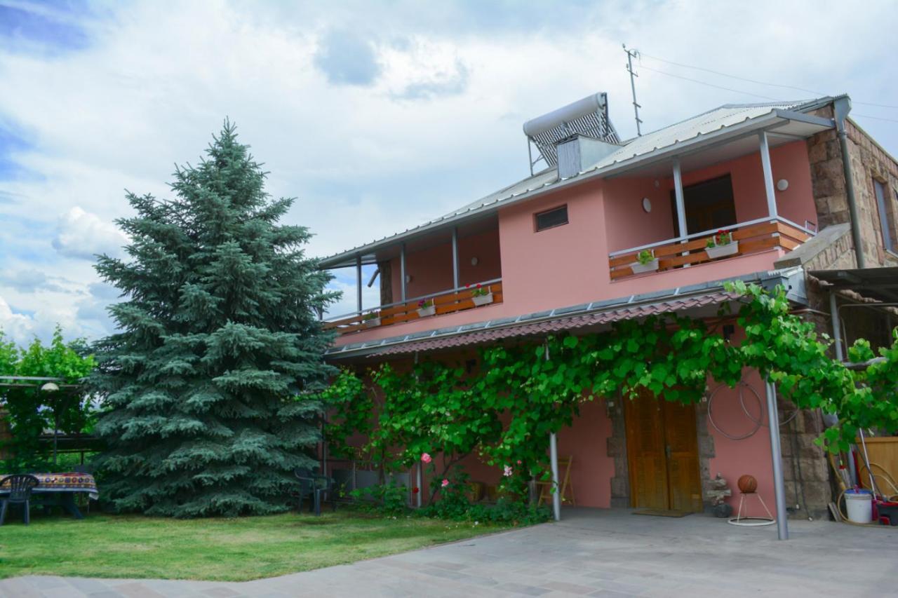 Old Bridge B&B Yeghegnadzor ภายนอก รูปภาพ