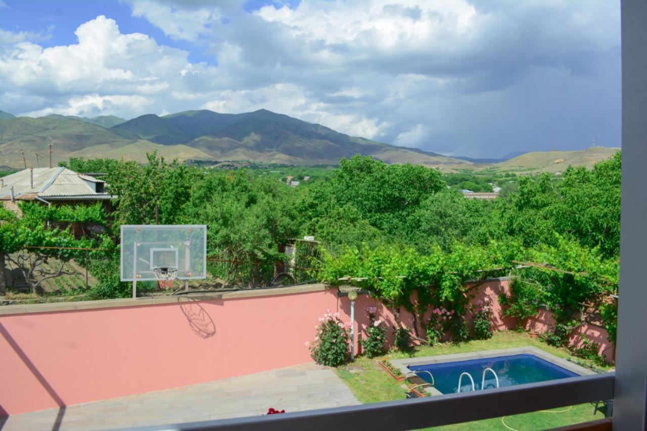 Old Bridge B&B Yeghegnadzor ภายนอก รูปภาพ