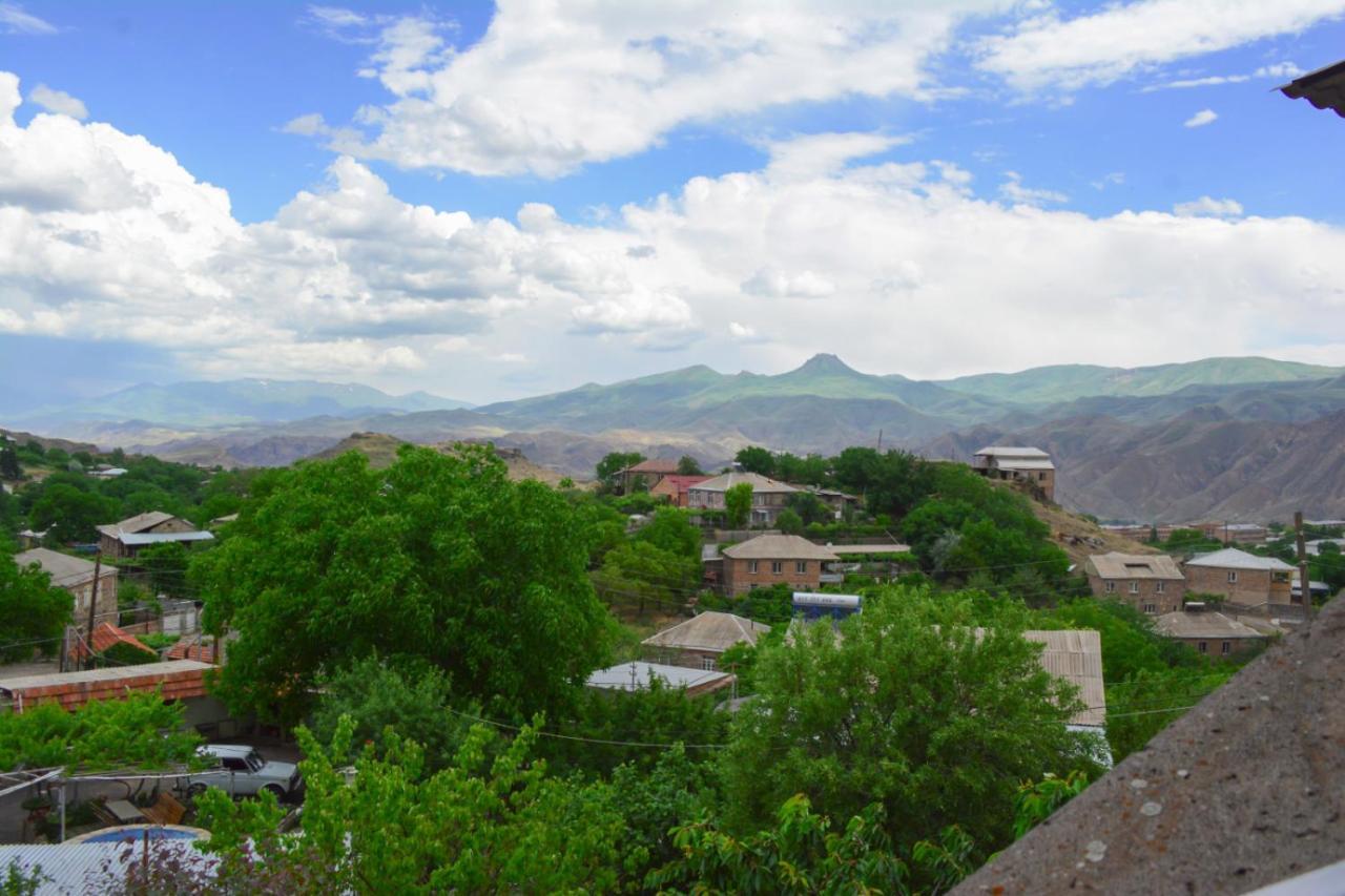 Old Bridge B&B Yeghegnadzor ภายนอก รูปภาพ